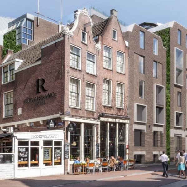  Renaissance Hotel